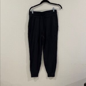 lululemon size 8 Black Jogger Pants